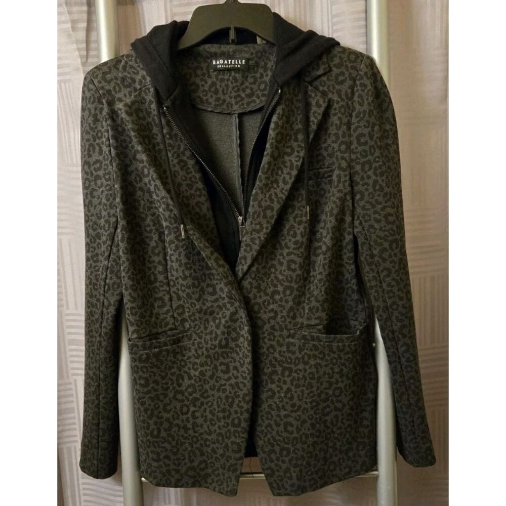 BAGATELLE Womens Small Hoodie Blazer Layered Look Gray Leopard Print